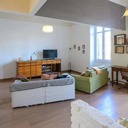 La Maison Du Marche' La Spezia